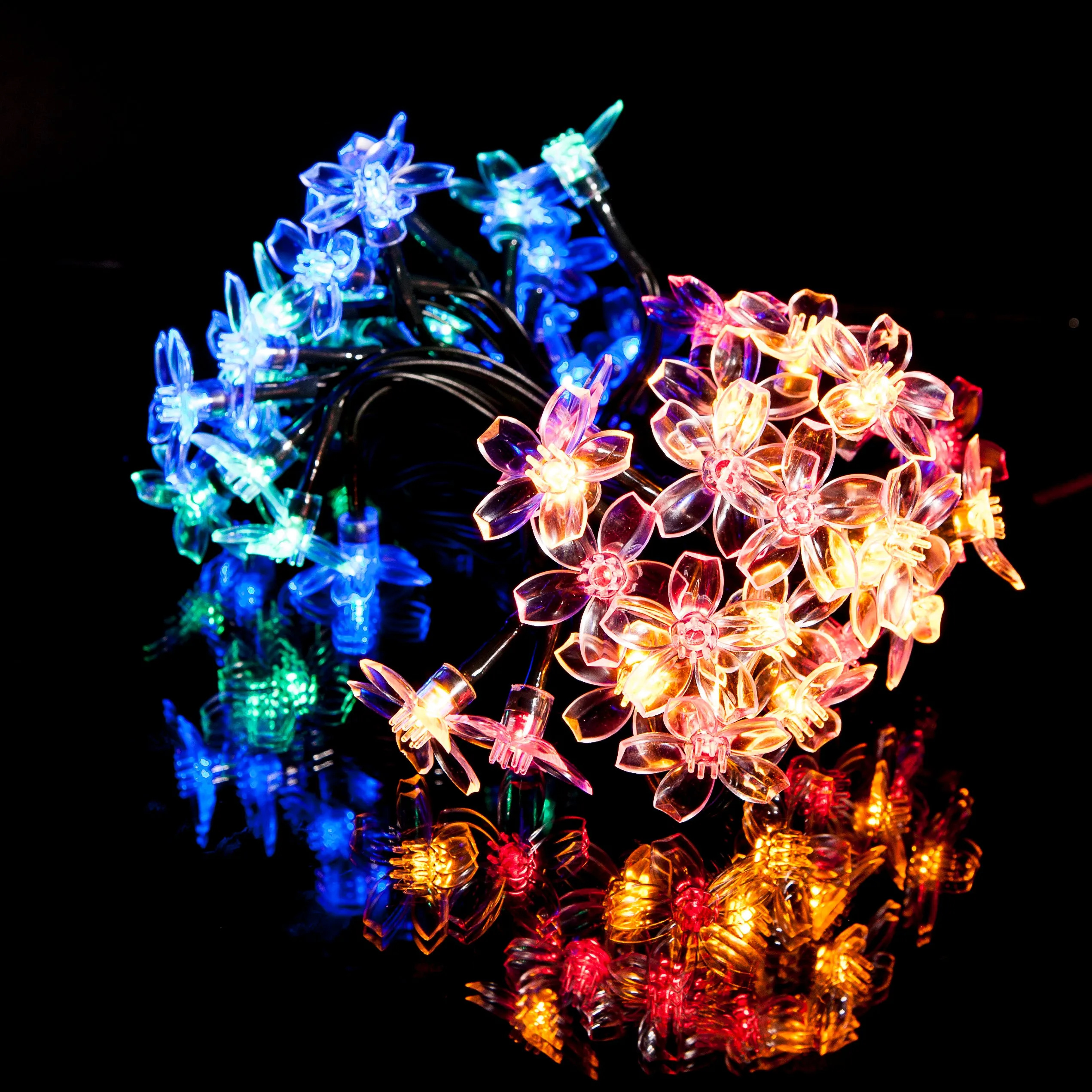 100 Multi-Colour LED Blossom Flowers Solar Fairy Lights