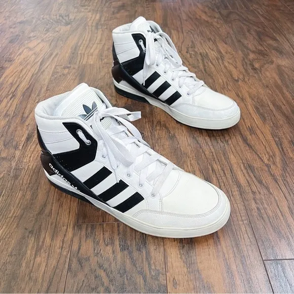 Adidas Originals • Hard Court High 3 basketball shoes white black lace up