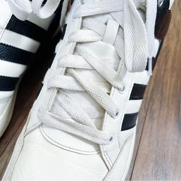 Adidas Originals • Hard Court High 3 basketball shoes white black lace up