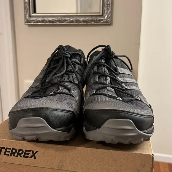 adidas Terrex AX2R Outdoor Plein Air Black Gray Hiking Trail Shoes Size 10 EUC