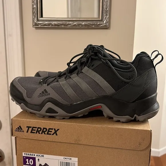 adidas Terrex AX2R Outdoor Plein Air Black Gray Hiking Trail Shoes Size 10 EUC