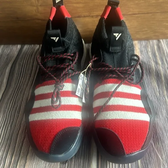 Adidas TRAE YOUNG 2 'CHINESE NEW YEAR' men’s basketball shoes NWT size 9