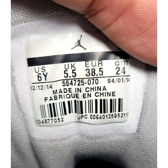 Air Jordan 1 Mid Yellow Youth 6Y Athletic Basketball Shoes