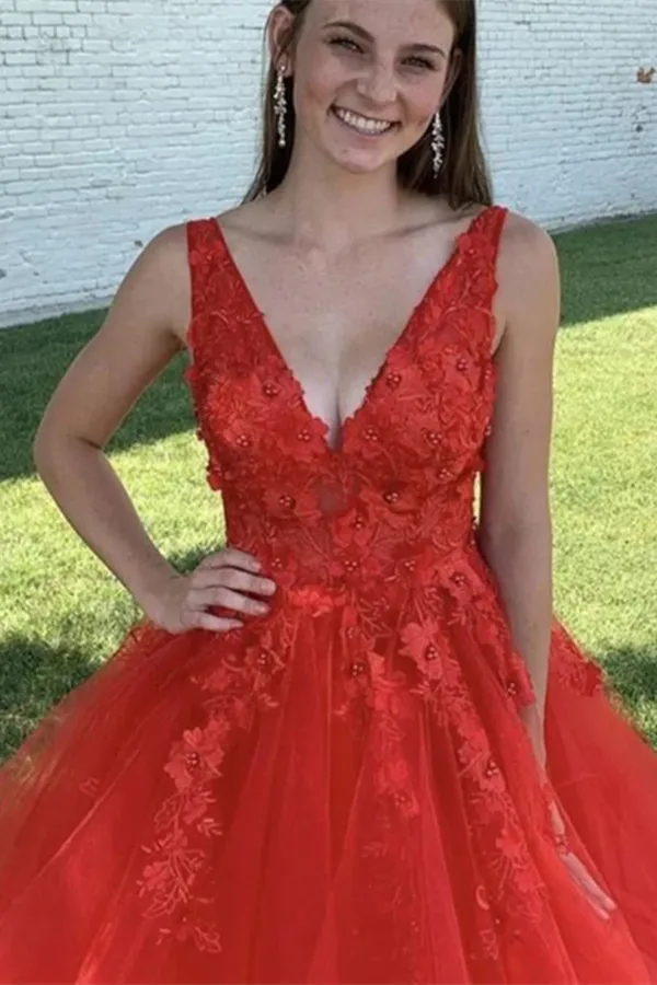 Anneprom Chic A line Red V neck Beaded Prom Dress Tulle Applique Long Evening Formal Dress APP0612