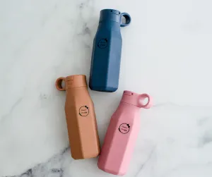 Bouteille de transport à paille refermable