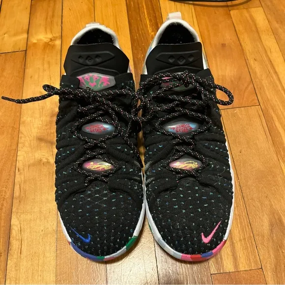 Boys Lebron basketball shoes