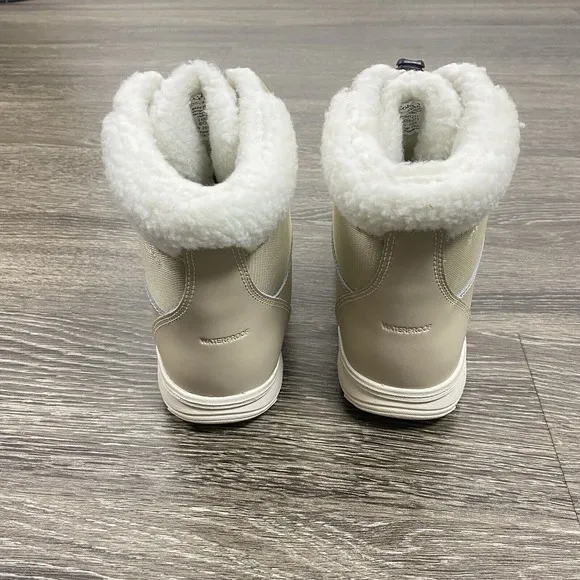 Columbia Moritza Boot Big Kids' Girls Size 6 Ancient Fossil Beige Winter Snow