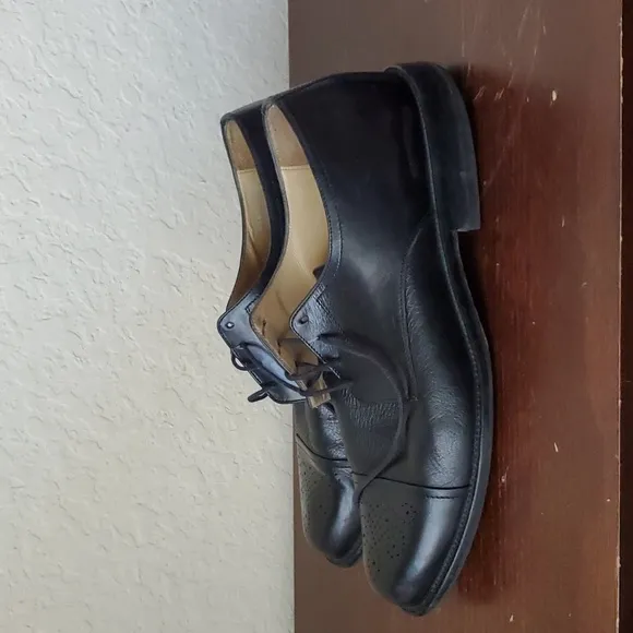 EUC. Johnston &amp; Murphy Black Oxfords, Signature Series, 9.5M, Made in It…
