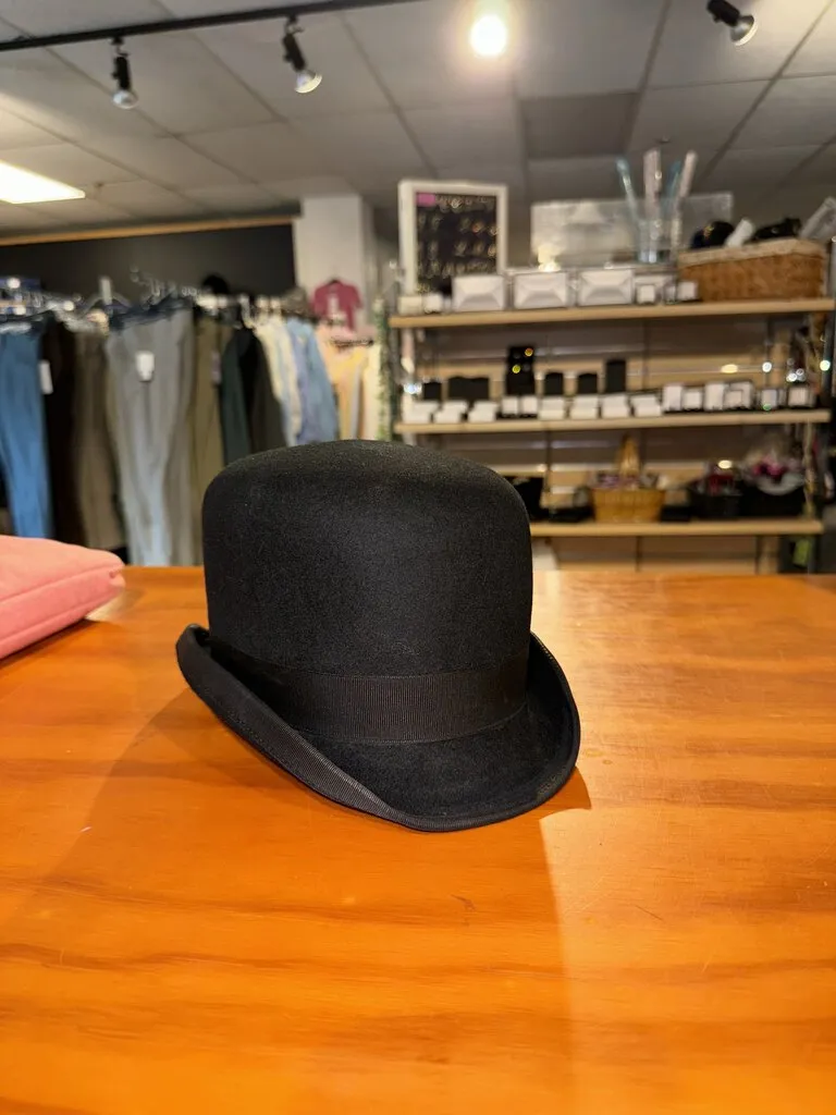Hartmeyer, black Derby, 6 7/8