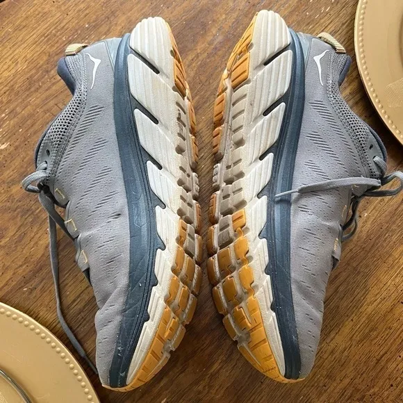 Hoka One One Gaviota 3 Men’s Running Tennis Shoes Comfortable Sneakers Size 11.5