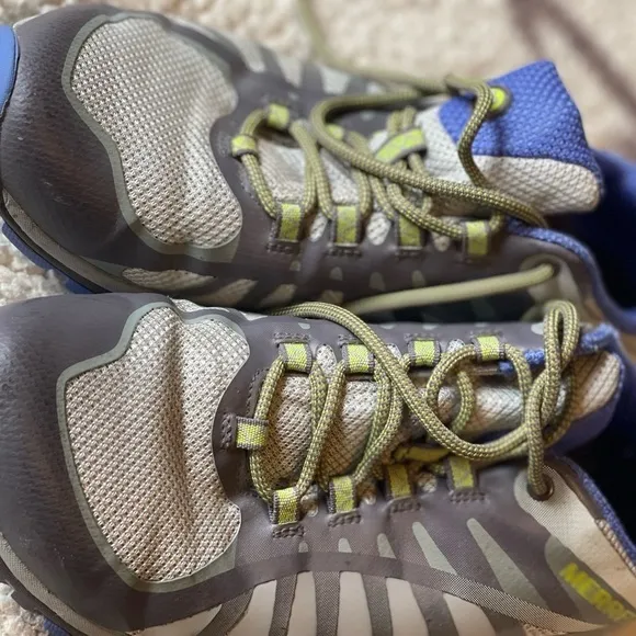 J41324 Merrell Women's Siren Edge Q2 Hiking Shoes color Vapor size 8