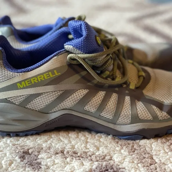 J41324 Merrell Women's Siren Edge Q2 Hiking Shoes color Vapor size 8