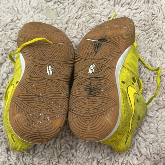 Kyrie spongebob shoes