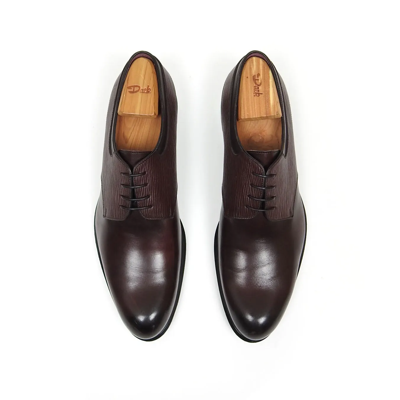 Louis Vuitton Red Oxfords Size US 8.5