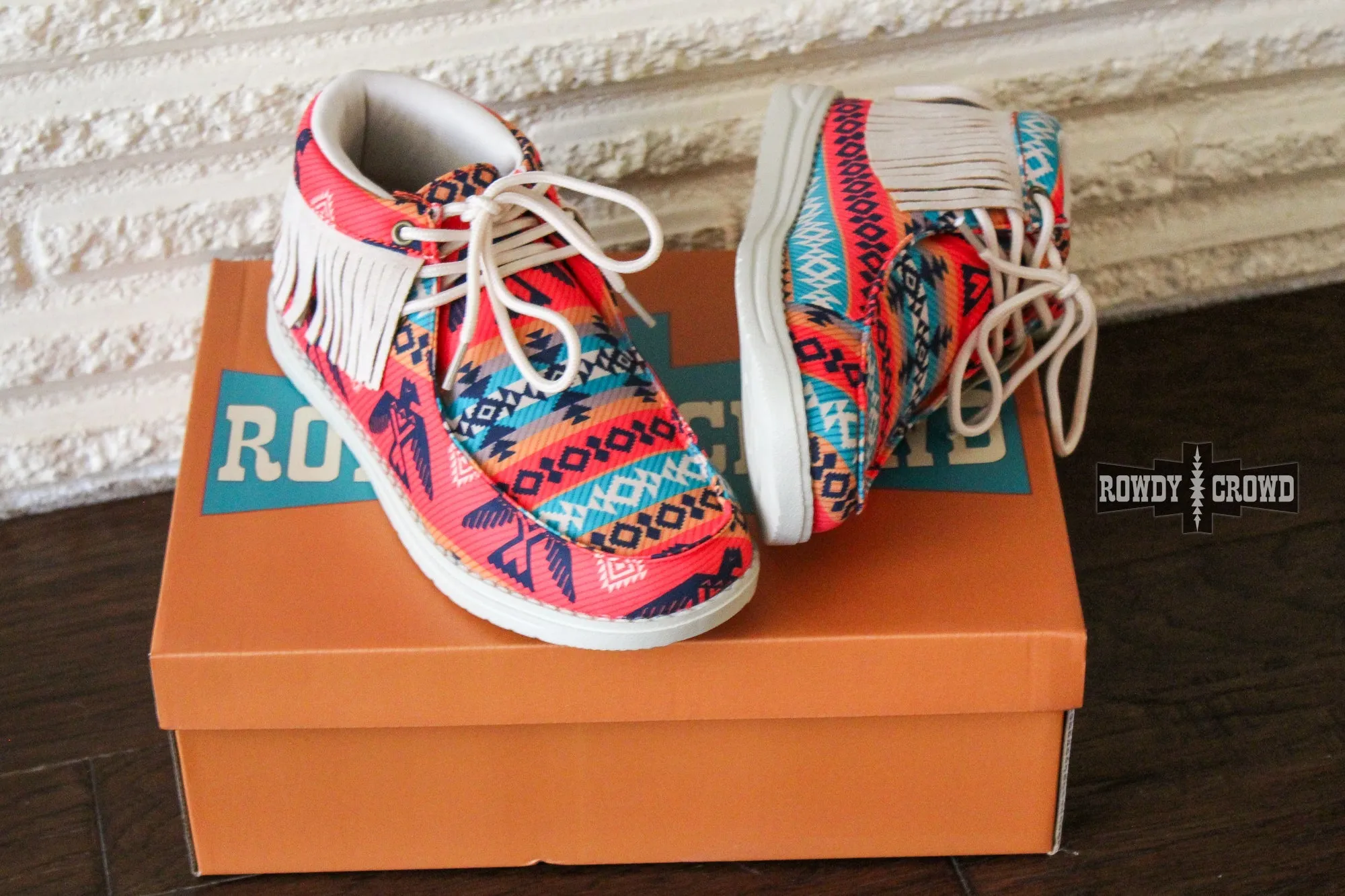 Maverick Mid Rise Shoes