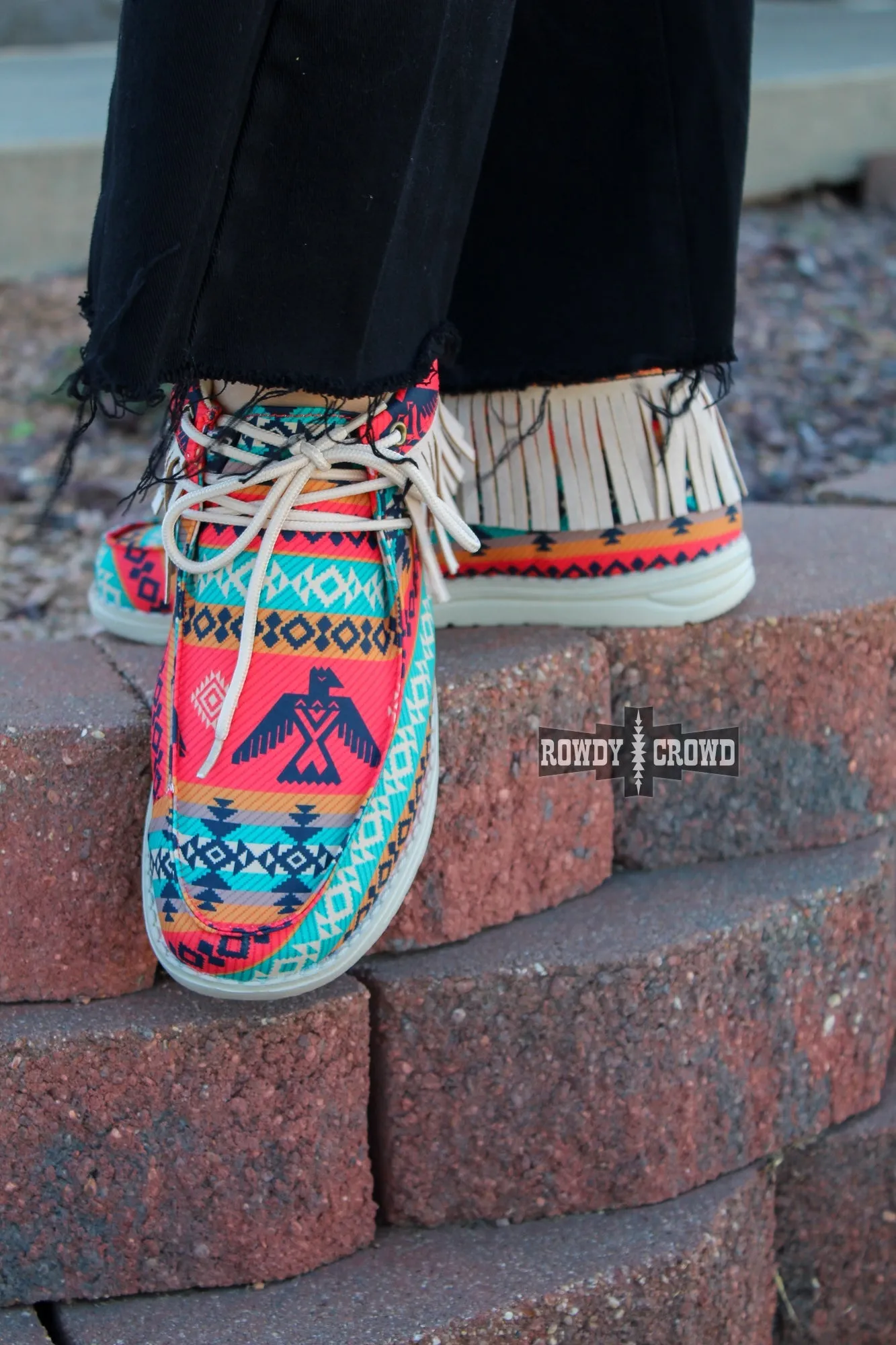 Maverick Mid Rise Shoes