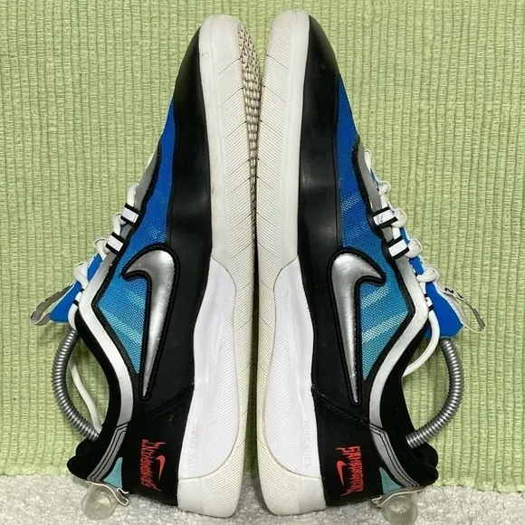 Nike Mens SB Nyjah Free 2 Premium Black/Blue Skate Sneakers Shoes Size US 9.5