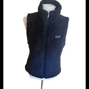 Patagonia Women's Navy Blue Los Gatos Vest