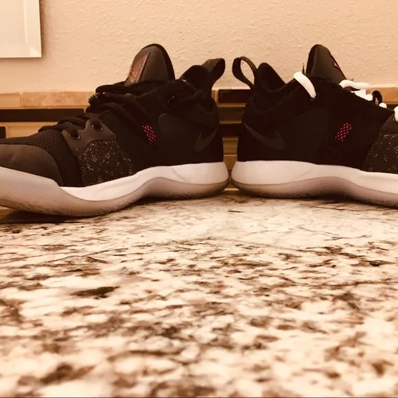 Size 4.5 Paul George 2s basketball shoes .