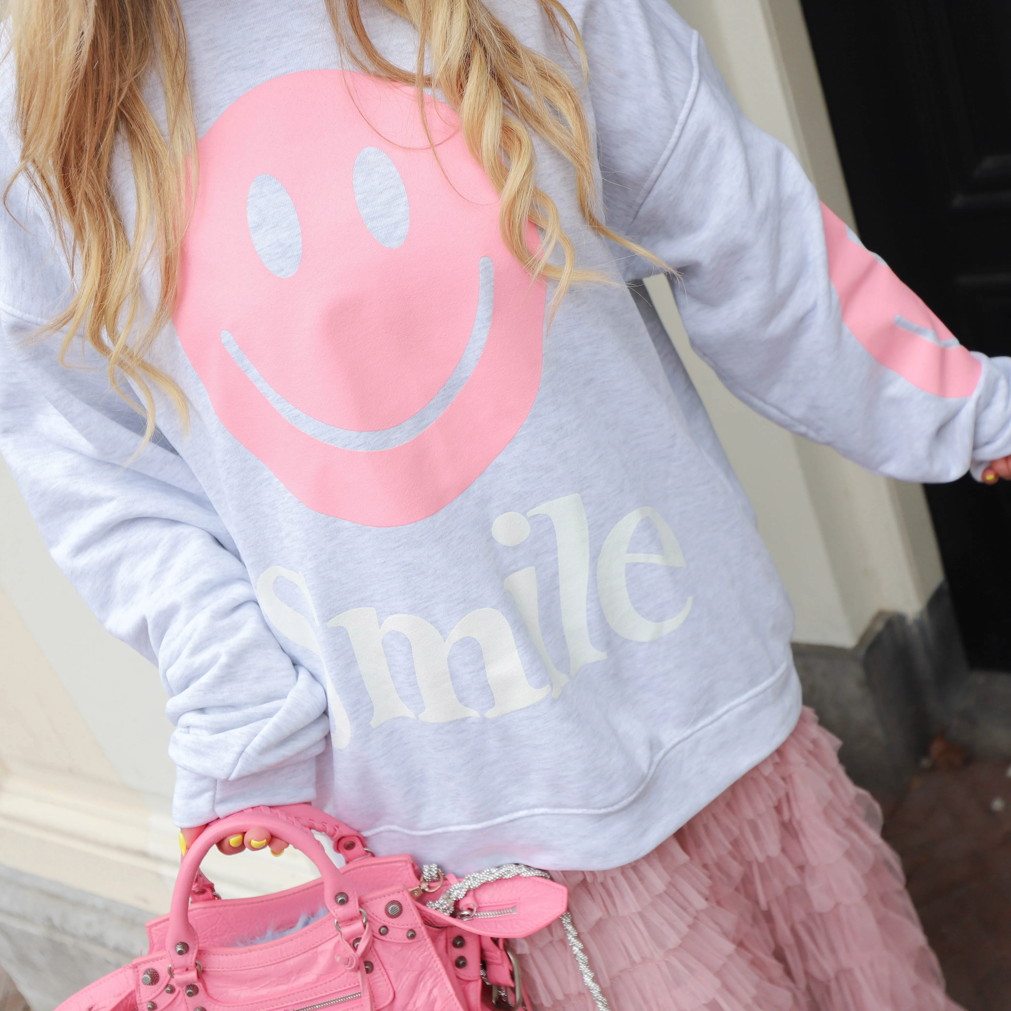 Smile sweater lichtgrijs