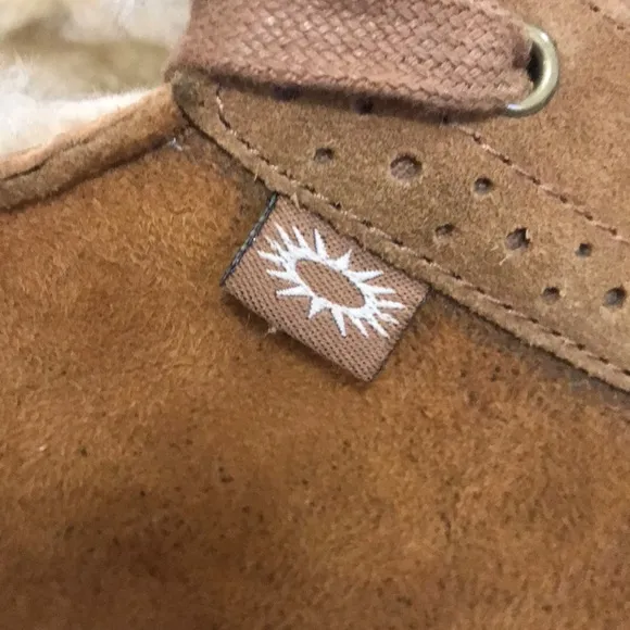 UGG Roxford Twin Face Bomber Sneakers