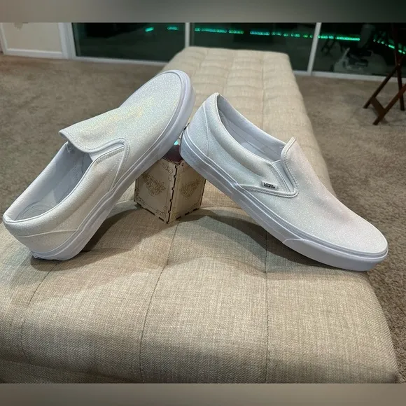 Vans Classic Slip-On Glitter White Men’s 13/Women’s 14.5 NWOB - Hard to Find!