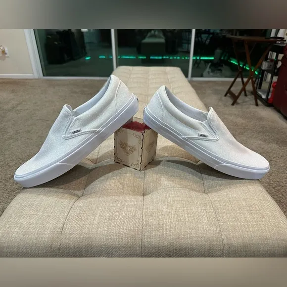 Vans Classic Slip-On Glitter White Men’s 13/Women’s 14.5 NWOB - Hard to Find!