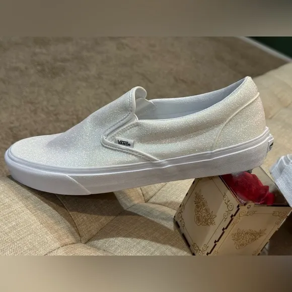 Vans Classic Slip-On Glitter White Men’s 13/Women’s 14.5 NWOB - Hard to Find!