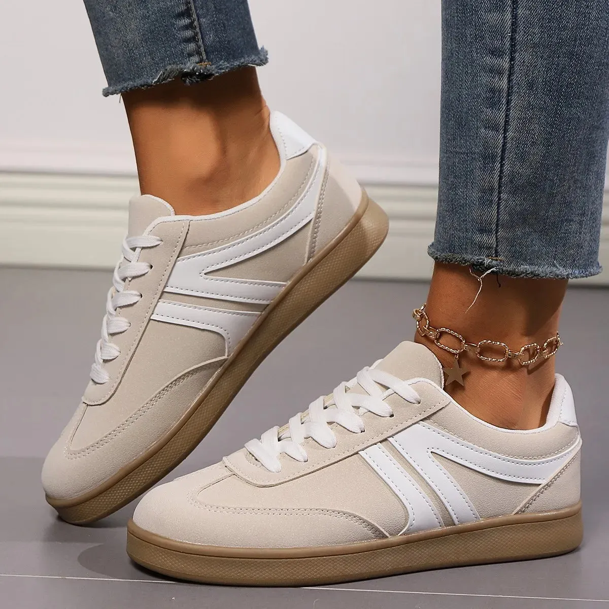 Women Casual Walking Shoes New 2025 Autumn Flat Lace Up High Quality Sneakers Fashion Wild Flat Sole Loafers Women Sports Shoes